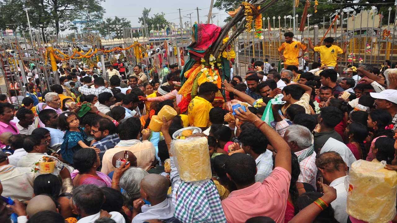 Sammakka Sarakka Jatara